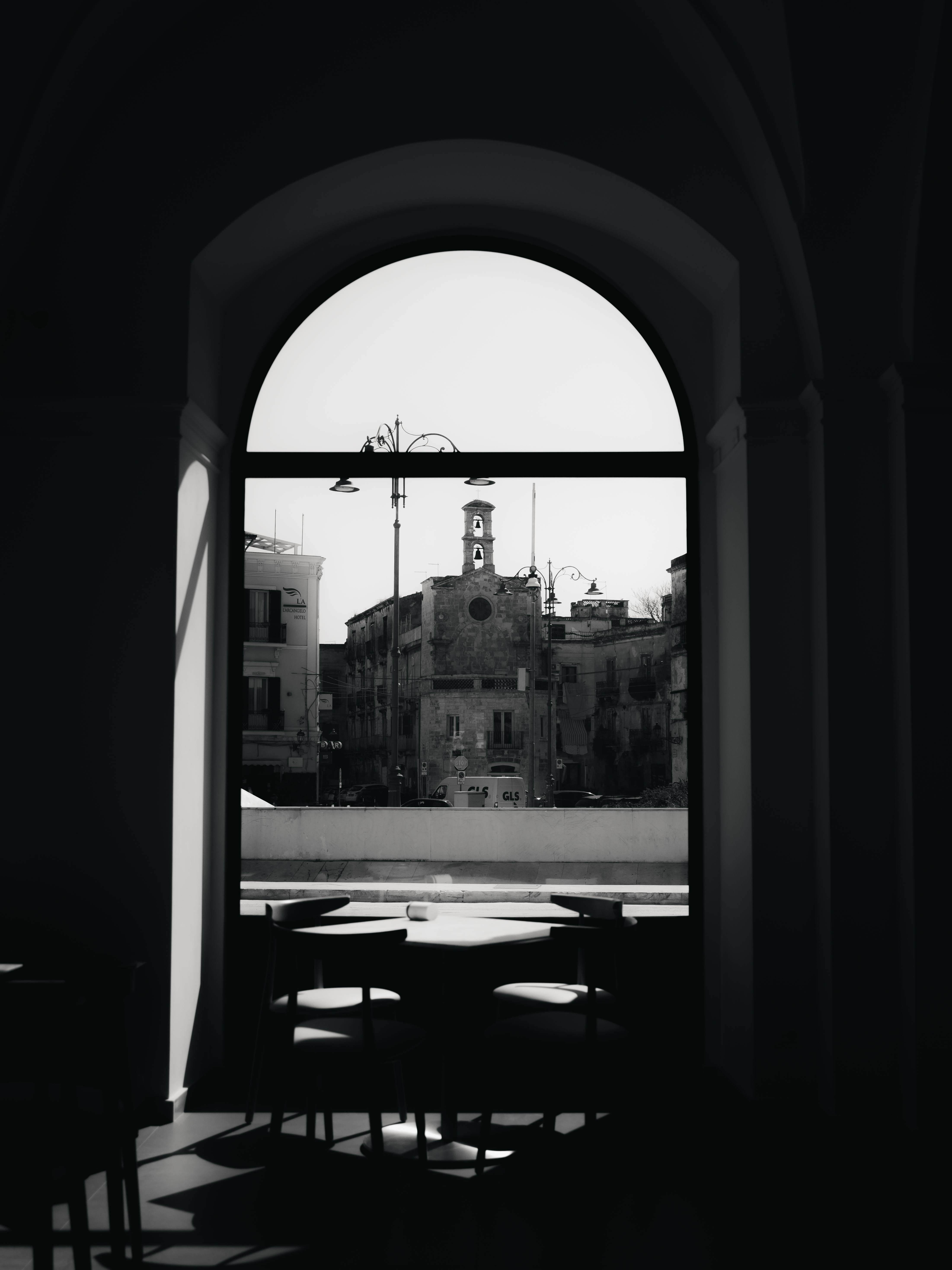 Piazza Fontana e il contesto della Città Vecchia di Taranto